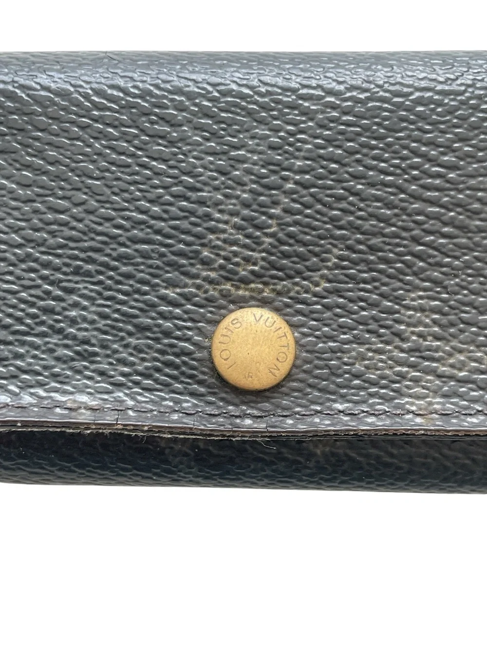Authentic Vintage Louis Vuitton Monogram 4-Key Holder